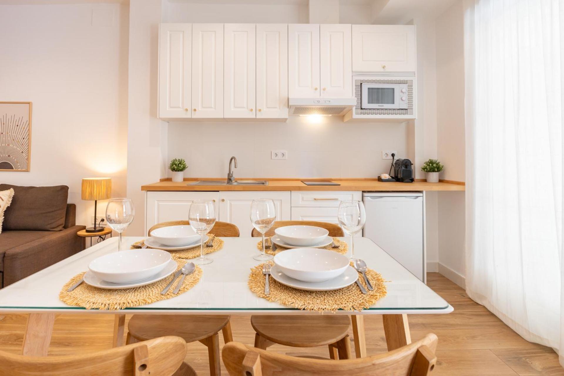 Isg Apartments Triana Estudio 2 Sevilla Eksteriør bilde